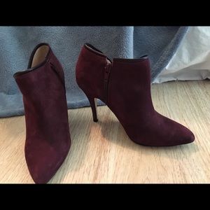 Size 6 Klub Nico purple booties